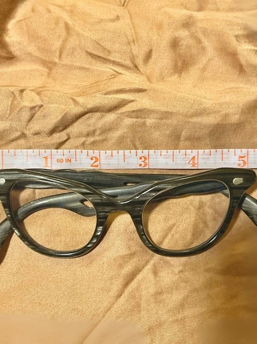 1950’s Cat-eye Glasses